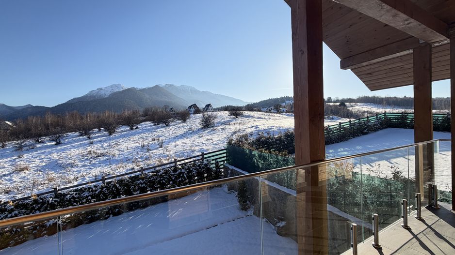 Casă de vacanță modernă într-un cadru natural deosebit – Râșnov - Poză 12