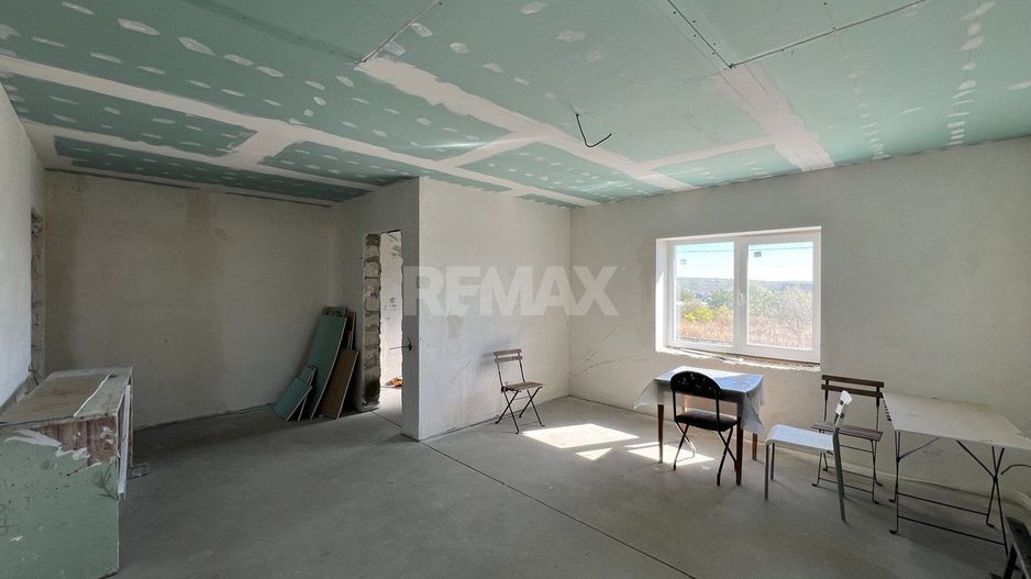 Duplex Modern în Ghidighici – 4 Camere, 96 m², 6 Ari, la 10 Minute de Chișinău - Poză 13
