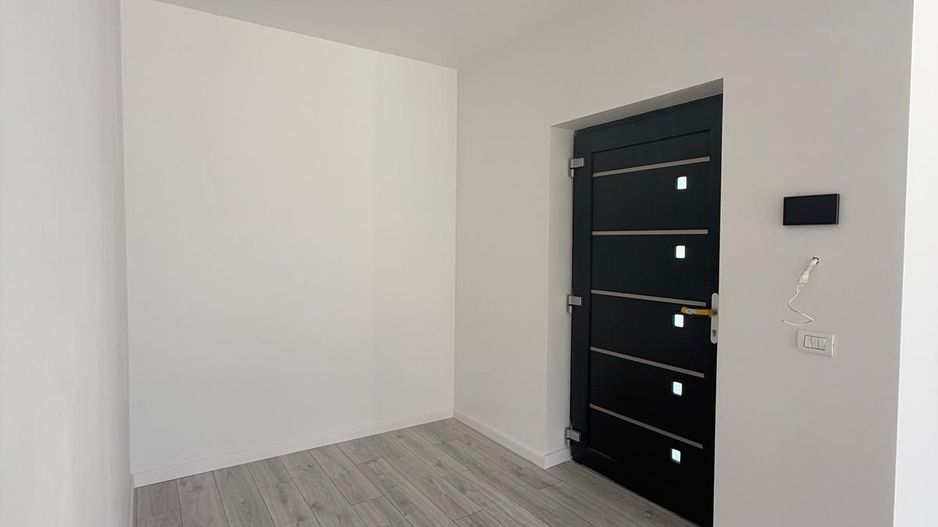 Casa individuala contemporana premium - Dumbravita - Poză 4