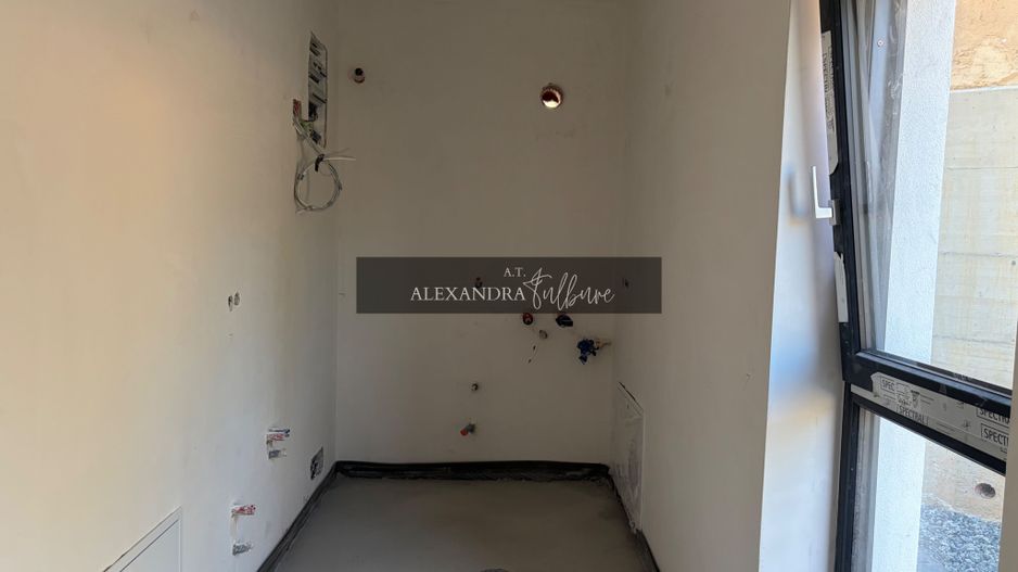 Casa individuala 4 camere, 3 bai, S+P+ET,  garaj, terasa - Poză 29
