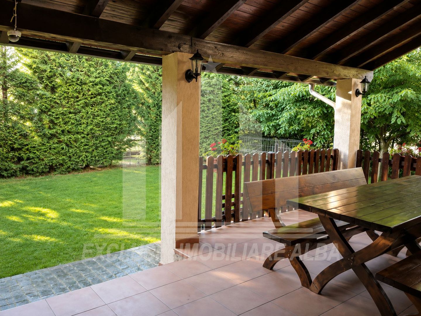 Casa individuala | De vanzare | 310 mp | 560 mp teren | Alba-Micesti - Poză 6