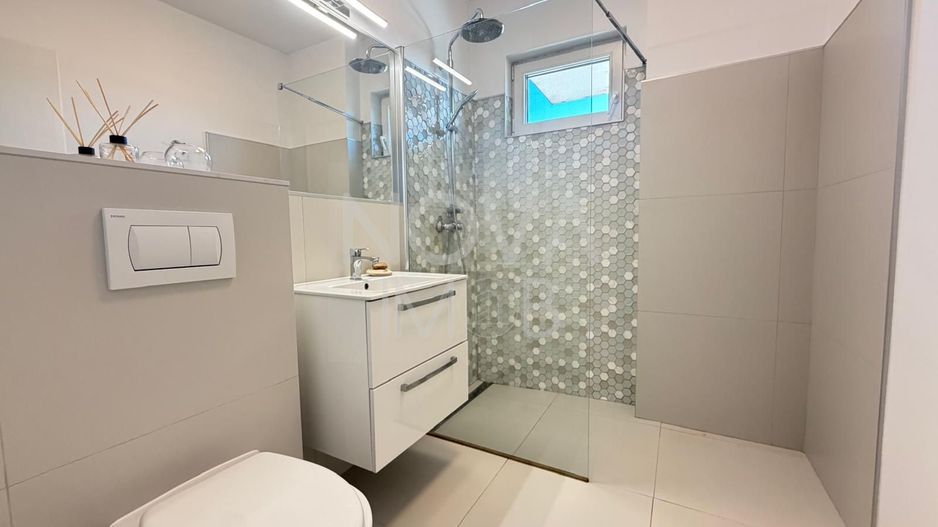 Apartament 3 camere, 2 balcoare, Calea Surii Mici - Poză 11