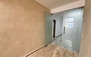 Spatii comerciale moderne de inchiriat, in cladire recent renovata - Poză 10