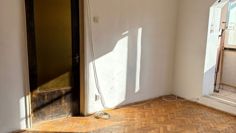 APARTAMENT 2 CAMERE RAHOVA MARGEANULUI - Poză 6