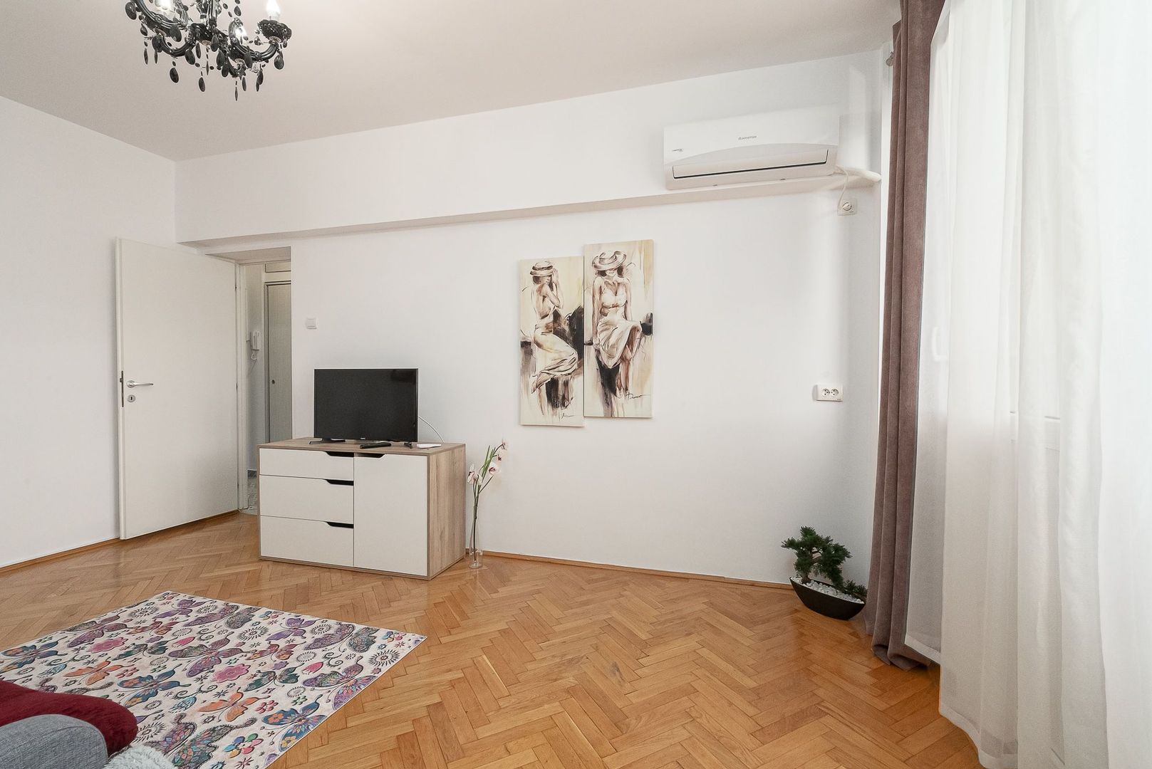 Apartament 2 camere Metrou Piata Romana Blocul EVA Comision 0% - Poză 8