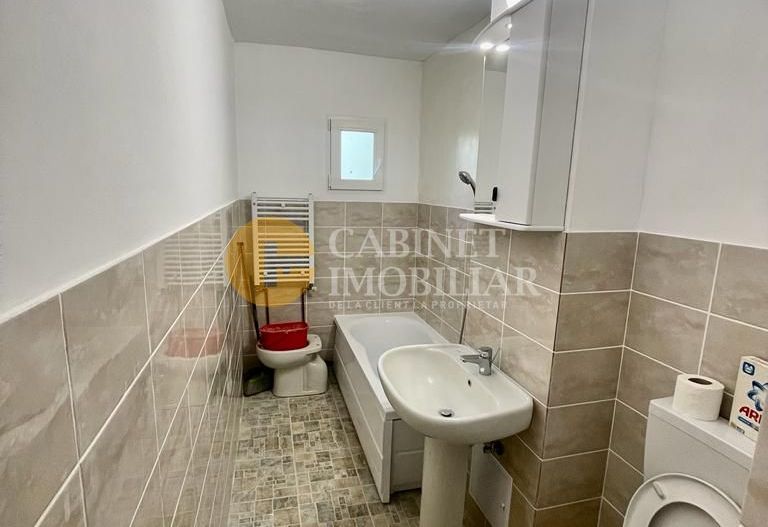 Etaj 1 Apartament 2 Camere Decomandat 55 MP Bloc 1986 - Poză 7