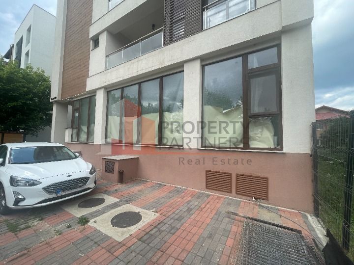 Spatiu comercial 205 mp Sisesti - Poză 1