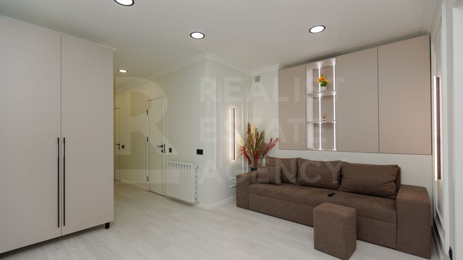 Vânzare, apartament, 2 dormitoare, str. Ion Buzdugan, Buiucani - Poză 1