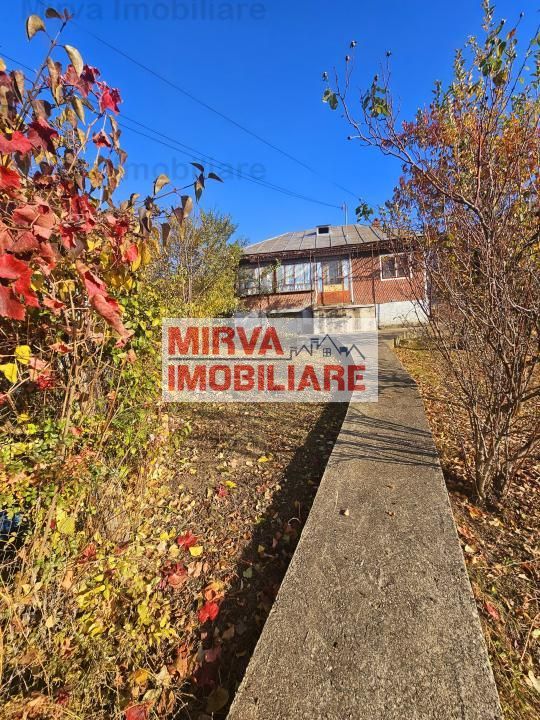 Vanzare casa, in Sat Batrani, priveliste superba - Poză 12