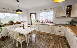 Casa cu 5 camere, 868 mp teren, ideala pt. 2 familii, zona Valea Popii - Poză 11