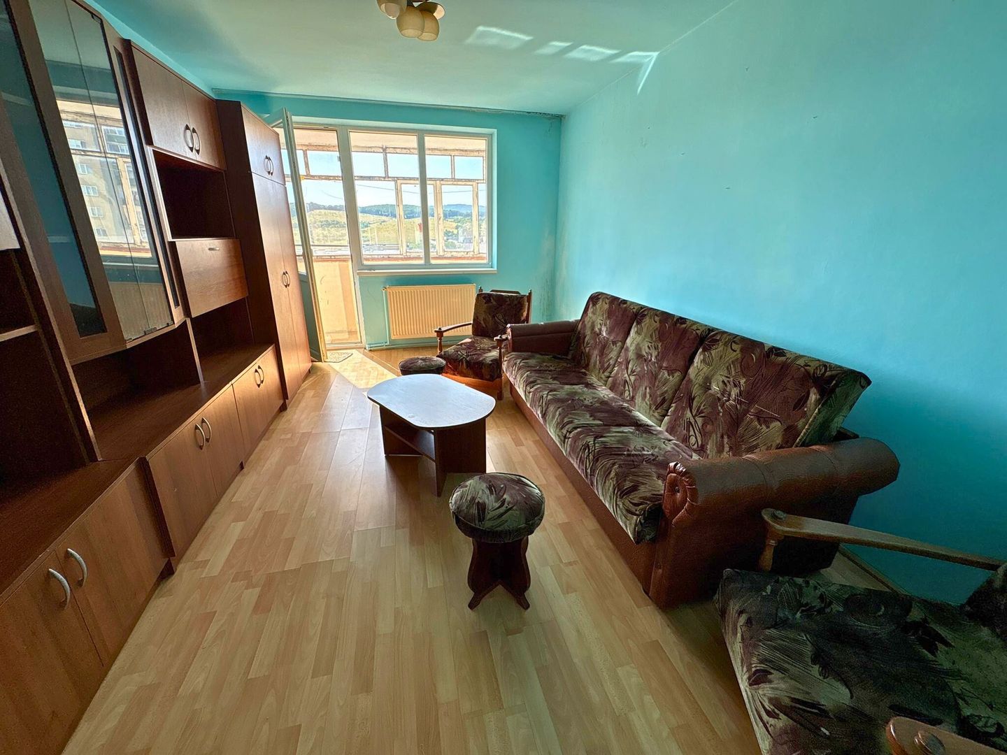 Apartament 2 camere 47,5 M² + balcon 7,5 M² cu priveliste Simeria - Poză 2
