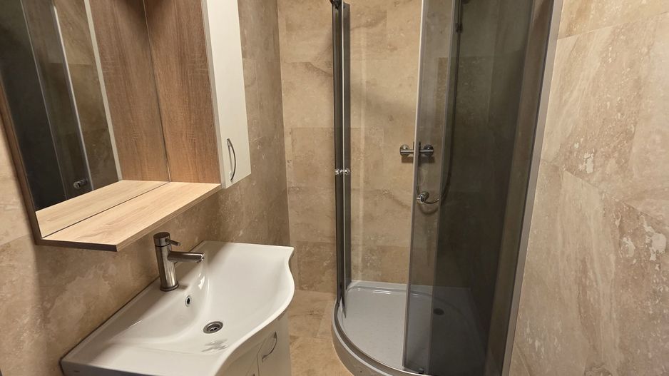 Spatiu comercial, Damaroaia/ Petrom City, terasa 37mp+boxa+2locuri par - Poză 9