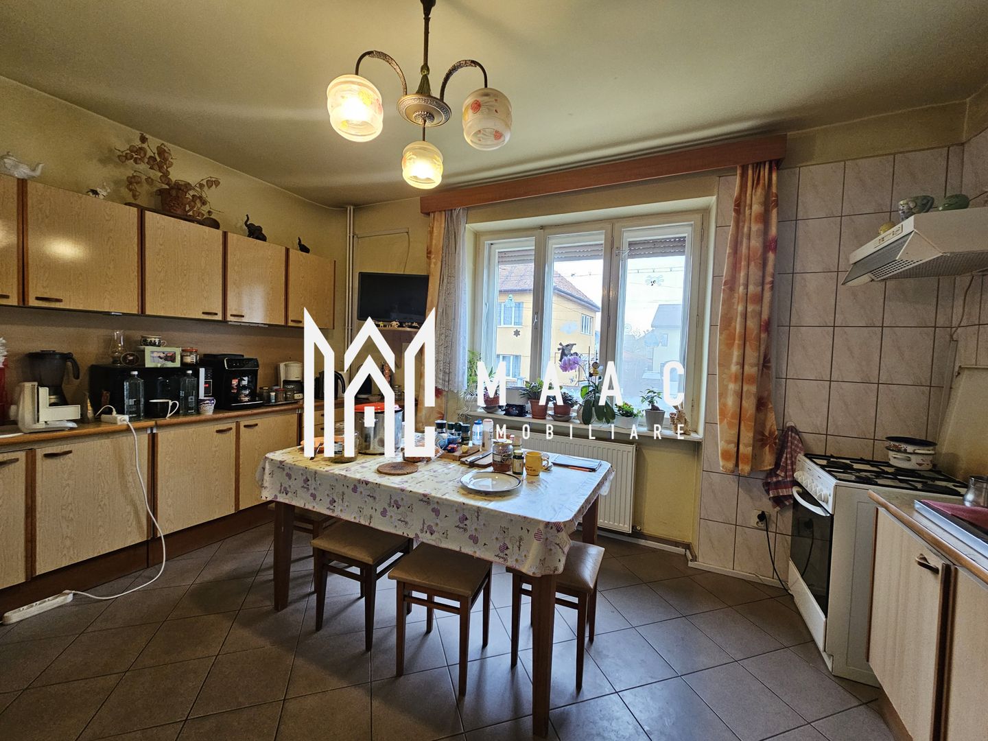 Casa 7 camere | Teren 1000 mp | 270 mp utili | Sub Arini - Poză 14