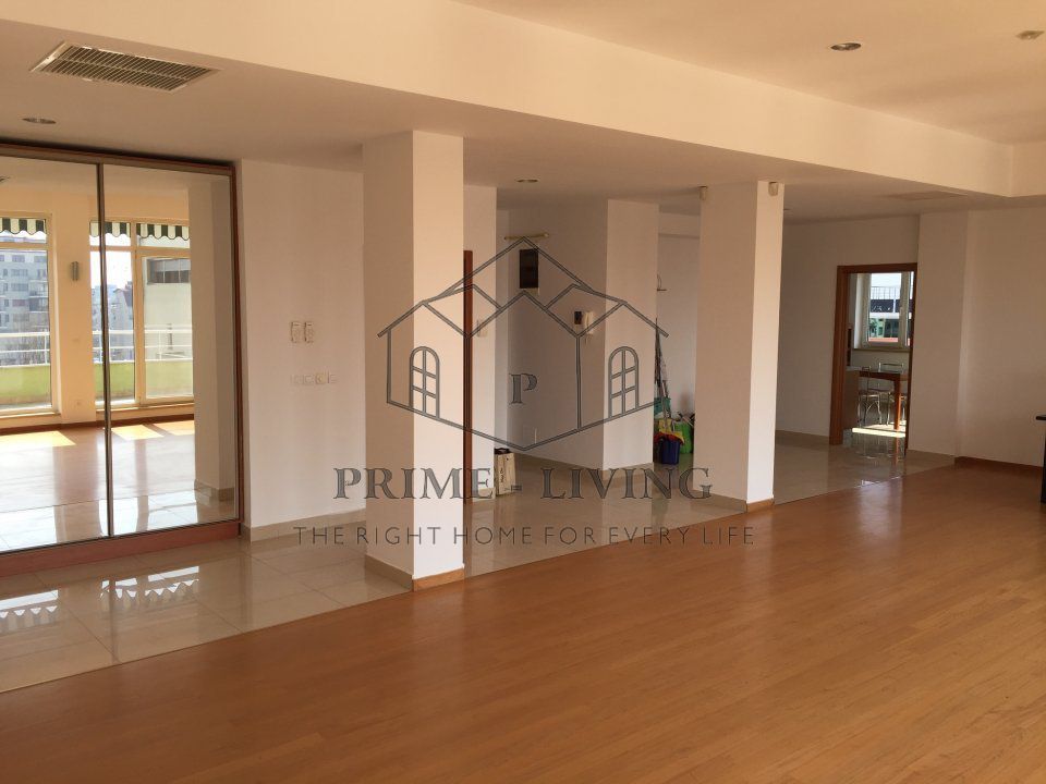 PENTHOUSE SUPERB CU 4 CAMERE LA INCHIRIERE LANGA PARCUL HERATSRAU - Poză 13