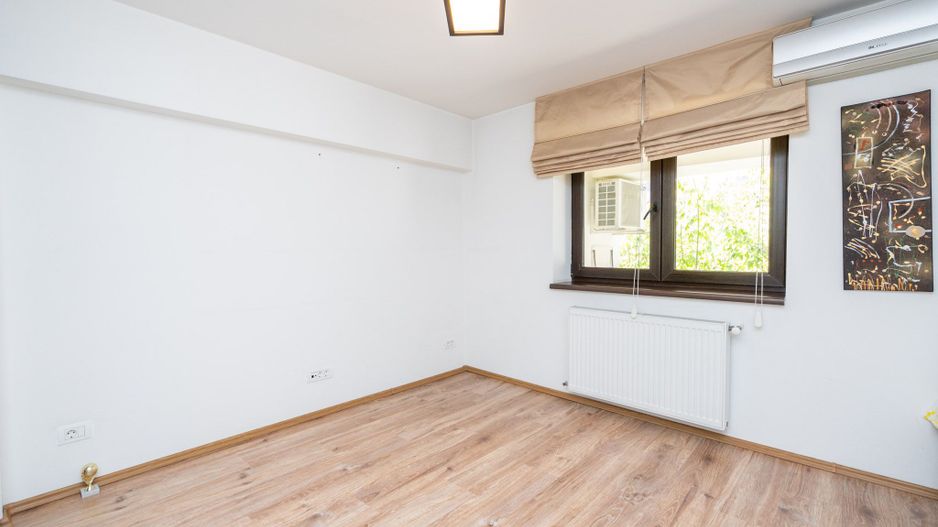 COMISION 0% - Apt.3 camere si Loc Parcare, bl. 1997, vedere gradina, metrou 8min - Poză 9