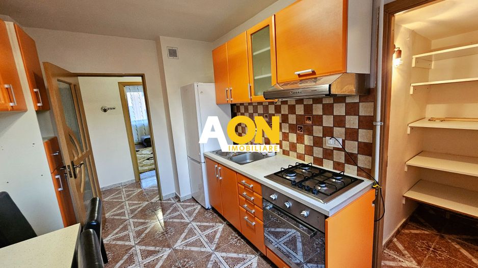 Apartament 3 camere, 2 bai, mobilat, utilat, etaj 3,  cu boxa, Cetate - Poză 5