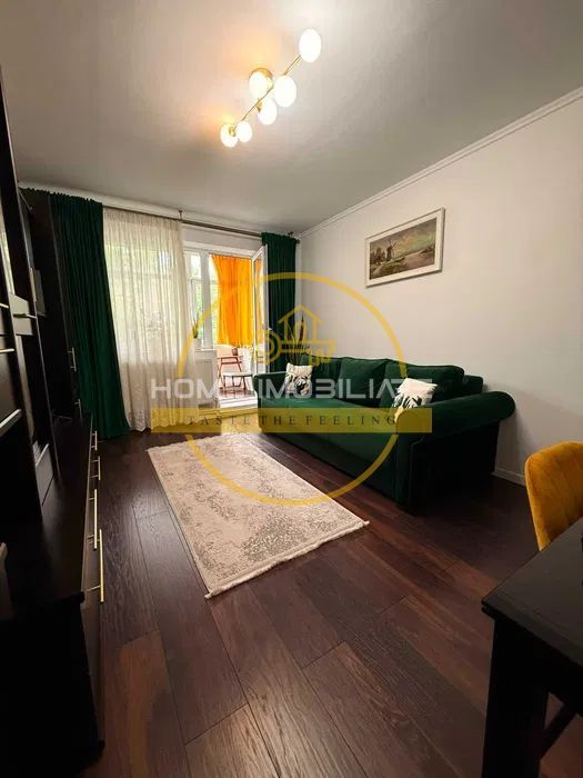 Apartament cu 3 camere / Etajul 3/ 64mp/ Podu Ros - Poză 2