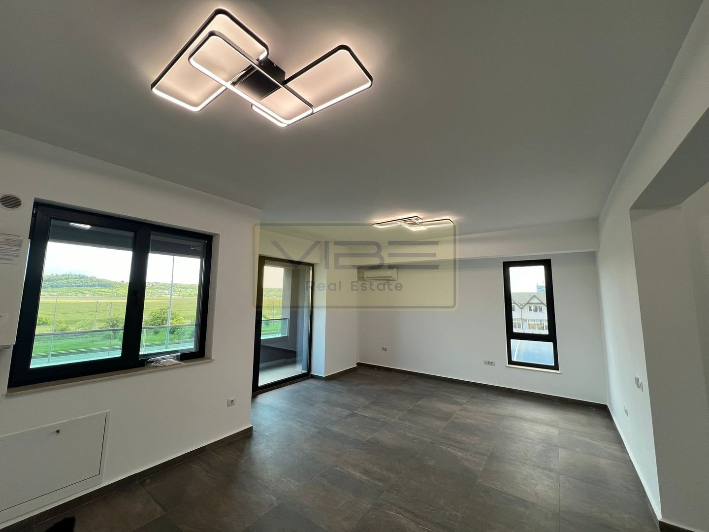 Spatiu modern de birou 70mp 2 locuri parcare subterane Rond Pacurari - Poză 3