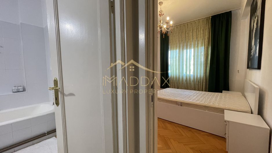 Apartament 5 camere****zona Centrala - Poză 15