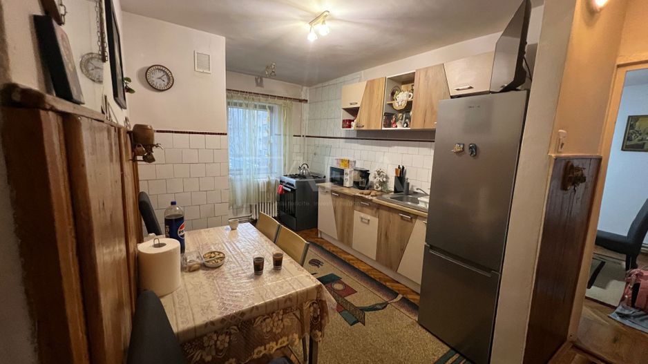Apartament cu 3 camere decomandate de vânzare în Mănăștur. - Poză 1