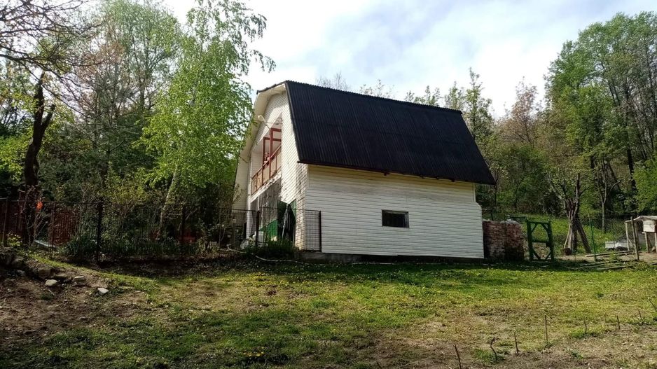 Casă de vânzare la liziera pădurii – Comuna Bogați, Argeș - Poză 1