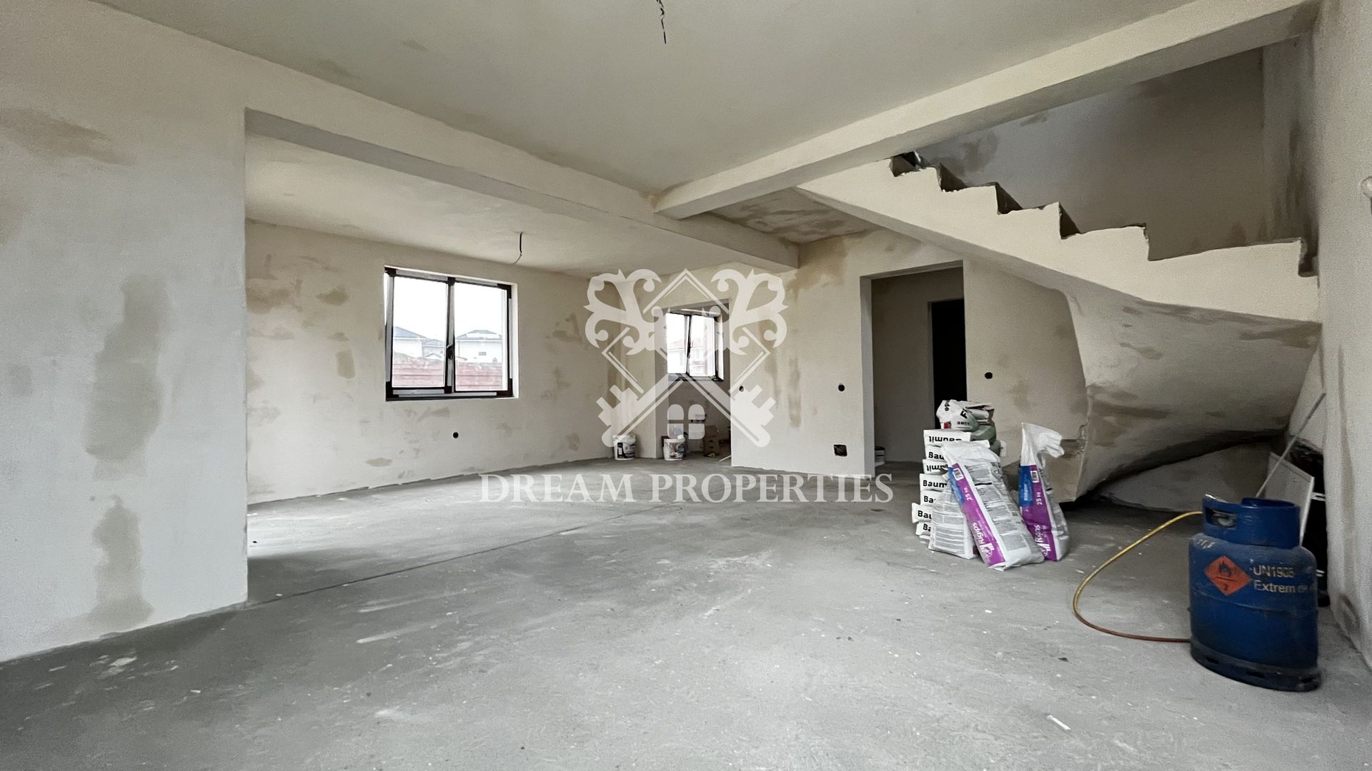 Casa de vanzare 120 mp, 4 camere,3 bai, teren 350 mp, DEZMIR - Poză 4