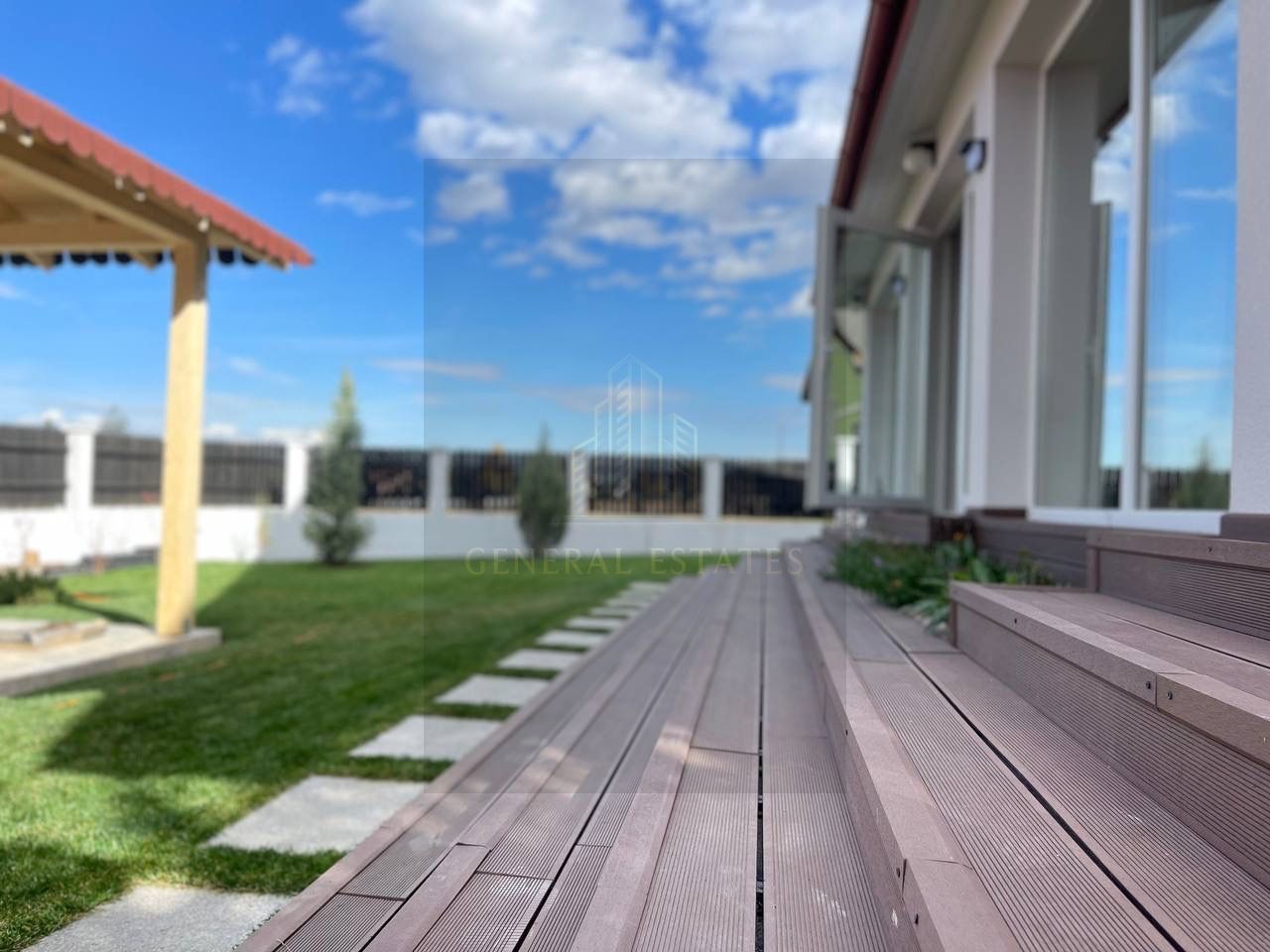 Casă cu design modern & suflet autentic – 200 m² de confort și rafinam - Poză 1