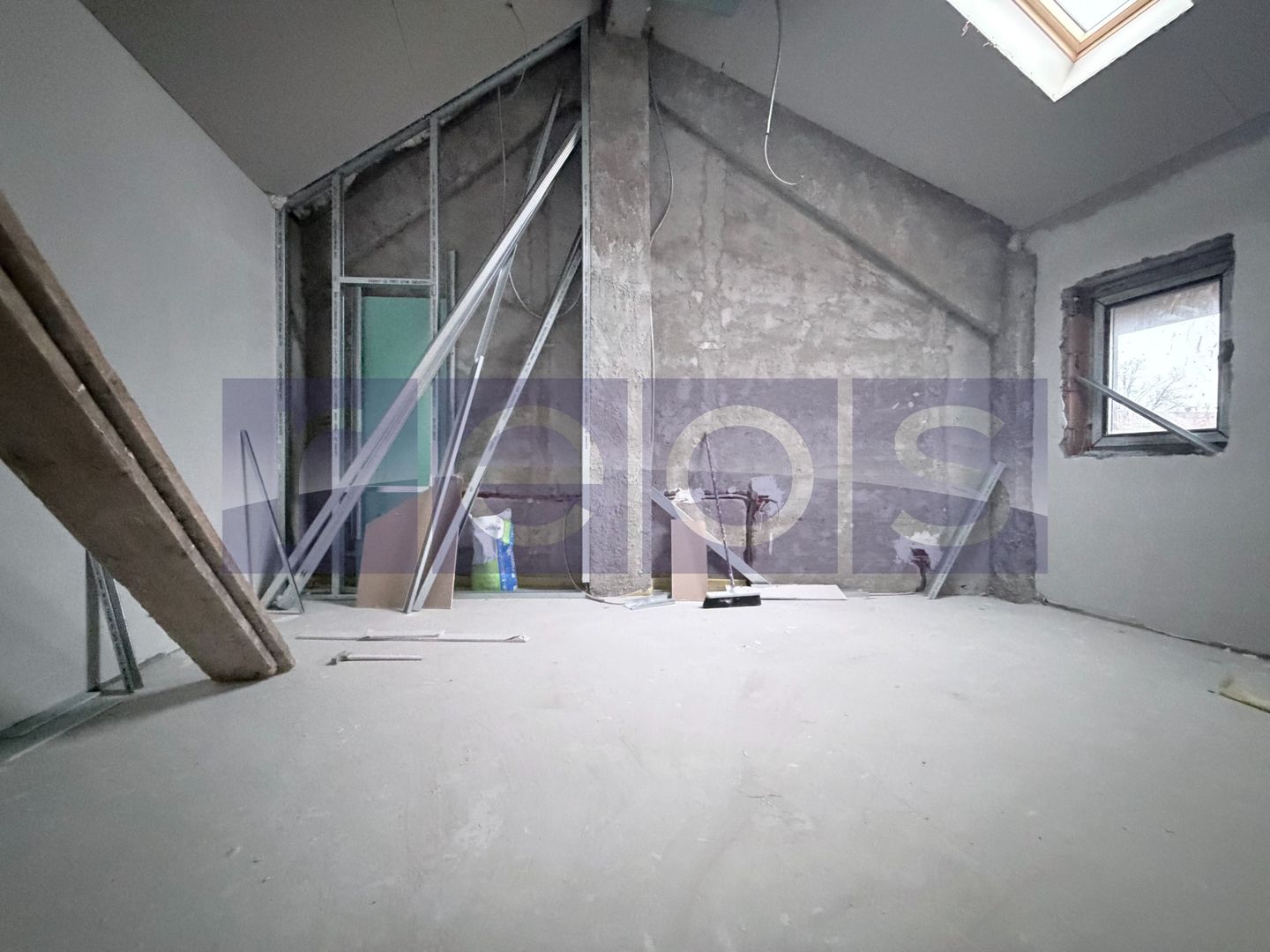 VANZARE 4 CAMERE | 136 MP UTILI | LOC DE PARCARE INCLUS | JIULUI - Poză 1