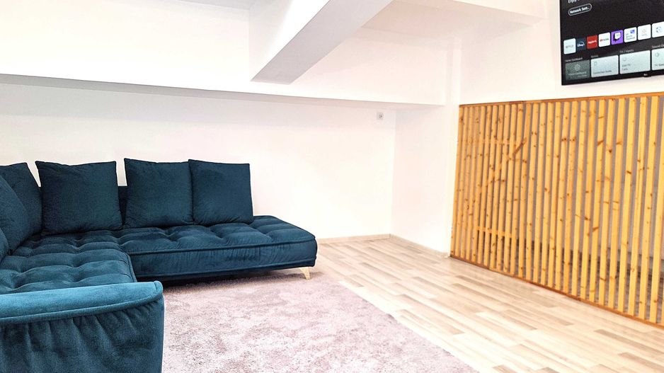 Apartament 3 camere de vânzare Gorjului - Poză 1