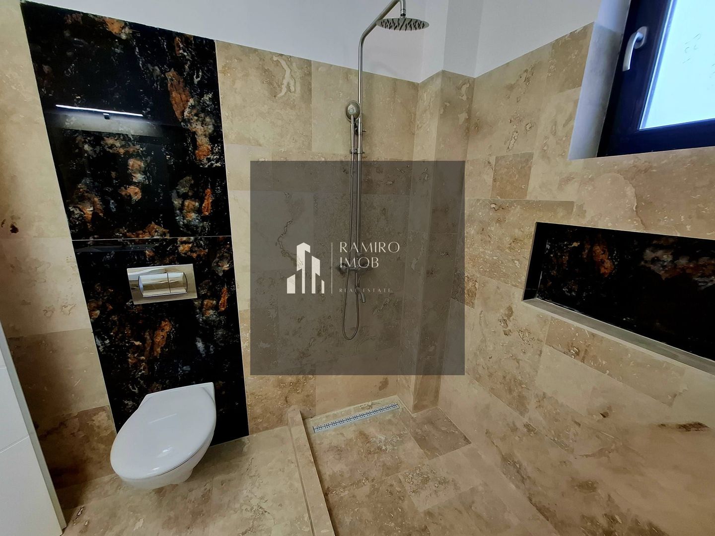 BUFTEA - APARTAMENT 3 CAMERE CU TRERASA SI CURTE. - Poză 4