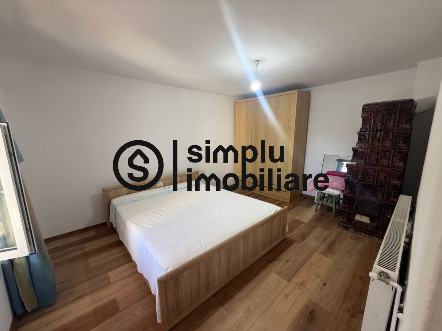 Casa 2 camere de inchiriat 1 MAI - Poză 1