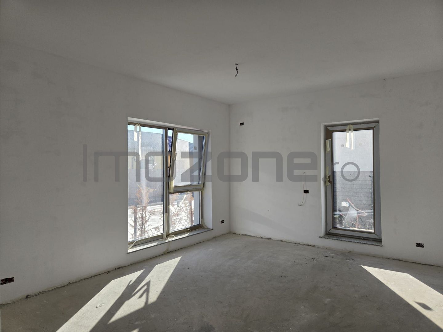 VILA OTOPENI - ZONA FERME| 4 CAMERE | 2 PARCARI | FINISATA LA ALB | COMISION 0%| - Poză 12