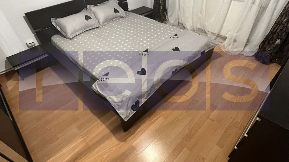 De vanzare apartament 3 camere Bd Dacia decomandat 2 bai 79 mp utili - Poză 3
