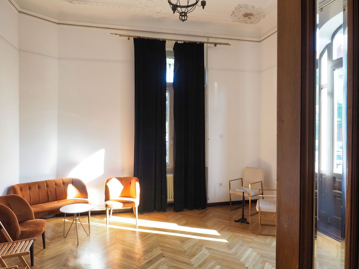 INCHIRIERE PARTER VILA ISTORICA-UNIVERSITATE-Izvorul rece - Poză 8