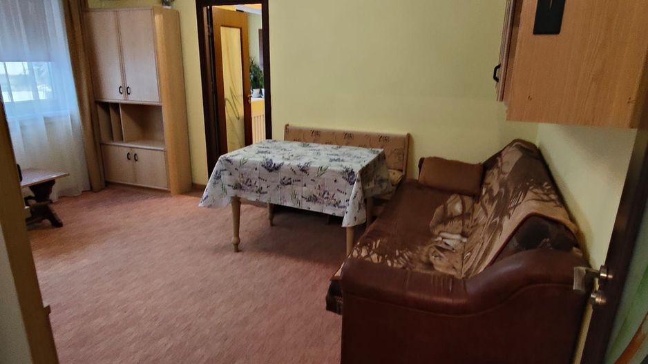 APARTAMENT CU 2 CAMERE DE ÎNCHIRIAT – VELENȚA, STRADA RĂZBOIENI - Poză 6