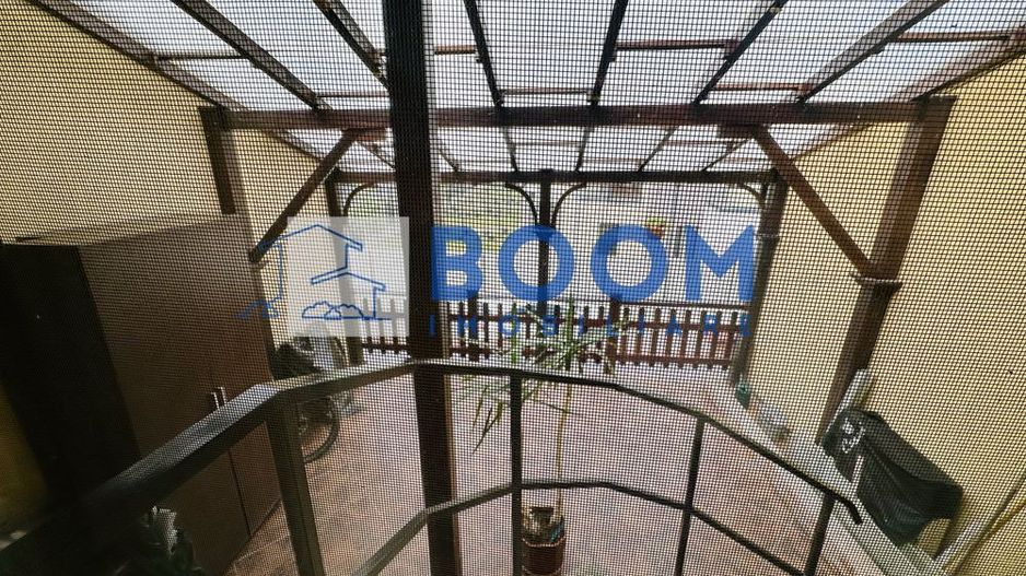 Casa moderna Vladesti | Zona Exclusivista | Curte interioara | - Poză 6