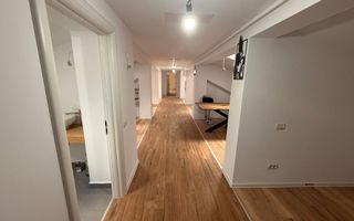 Spatiu  148mp pretabil pentru birou, la mansarda unui bloc Vivamus - Poză 1