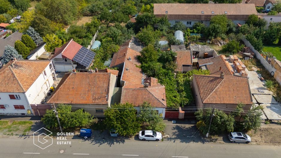 Casa cu 2 corpuri de cladire si teren 762 mp,  zona excelenta (Gradiste) - Poză 17