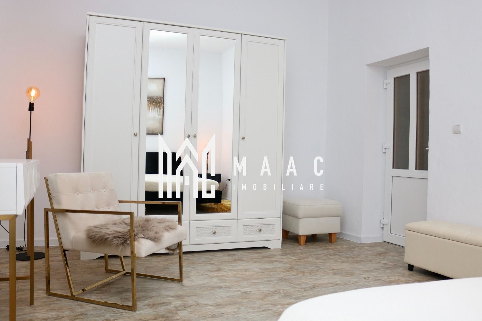 Apartament 4 camere de închiriat | Cisnădie, Central | Curte - Poză 19
