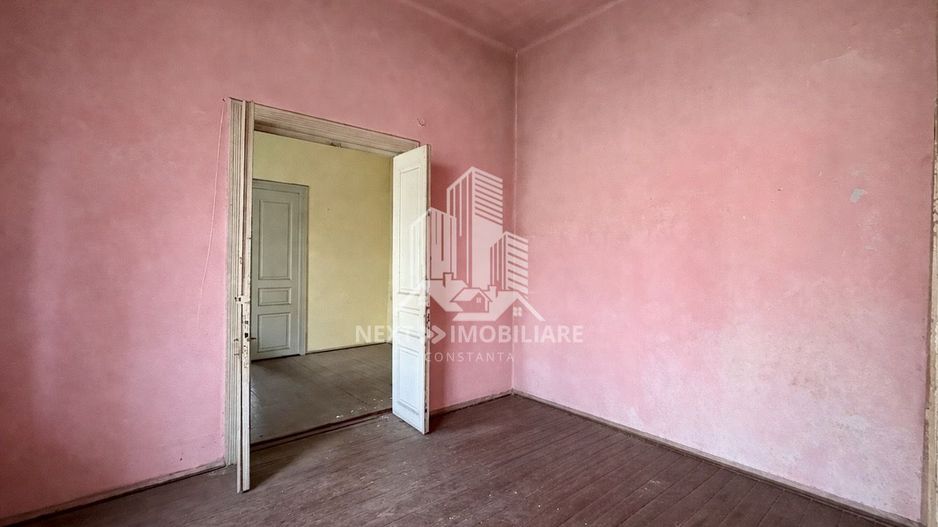 Casa de epoca renovabila in zona ICIL, Constanta - Poză 8