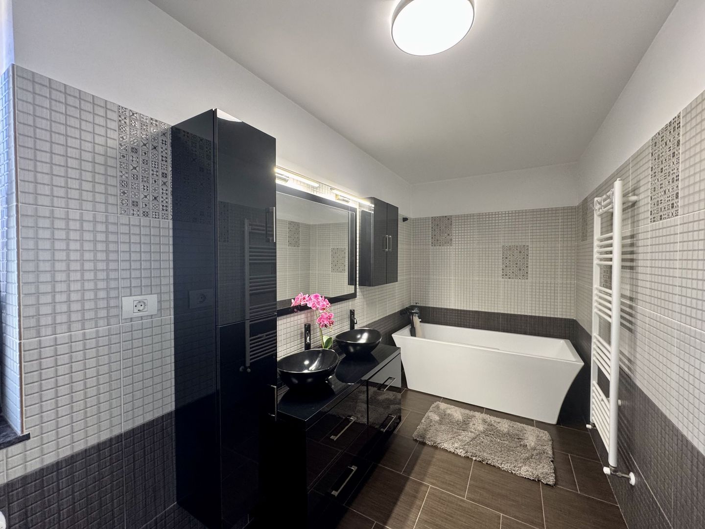 Berceni - VILĂ UNICAT, spațioasă, curte 1.000 mp, la 7 min metrou - Poză 32