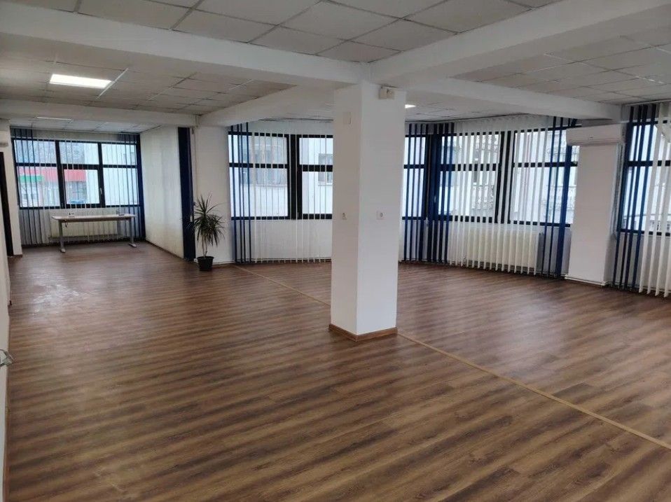 Spatiu Birou 106 mp, 900 euro/luna, Targu Cucu, Comison 0% - Poză 1