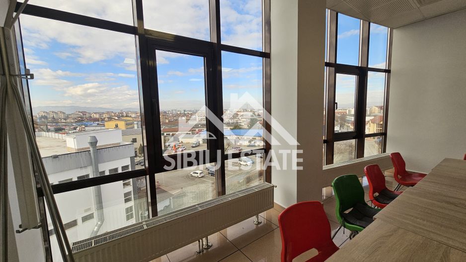 Spatiu de birouri de inchriat locatie centrala si vizibilitate buna - Poză 26
