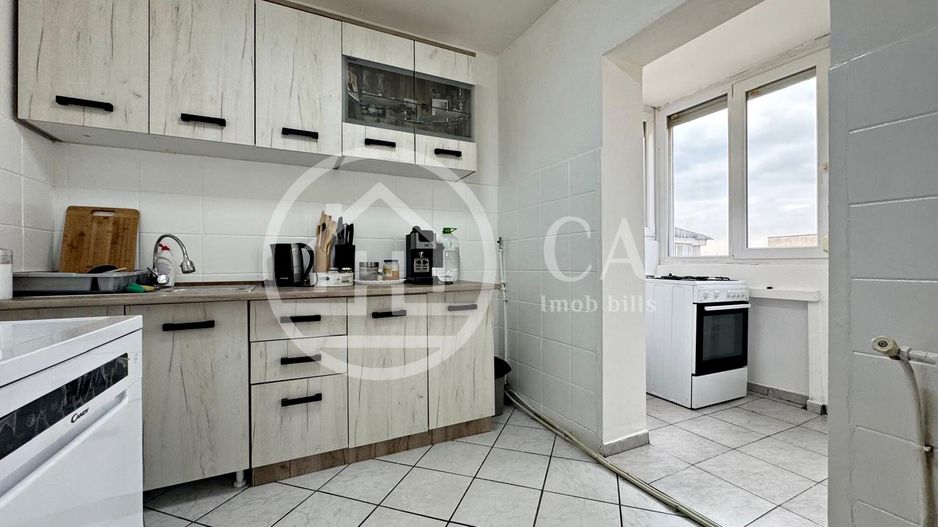 Apartament cu 3 camere de vanzare Str. Banatului Zona  Velenta, Oradea - Poză 8