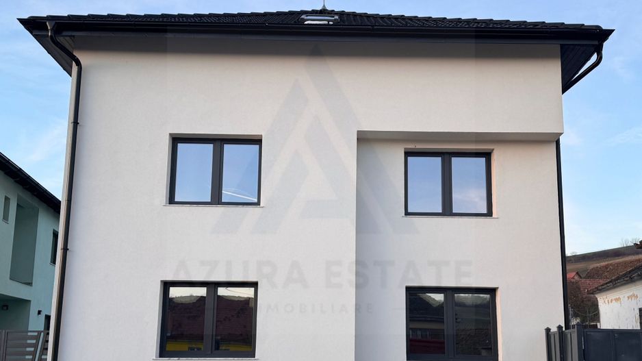 Casa moderna constructie noua 195 mp utili si 100 mp curte Sura Mare - Poză 2