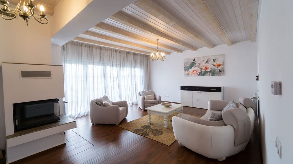 Penthouse de închiriat în Sibiu – Calea Dumbrăvii | 4 camere | 200 mp - Poză 3
