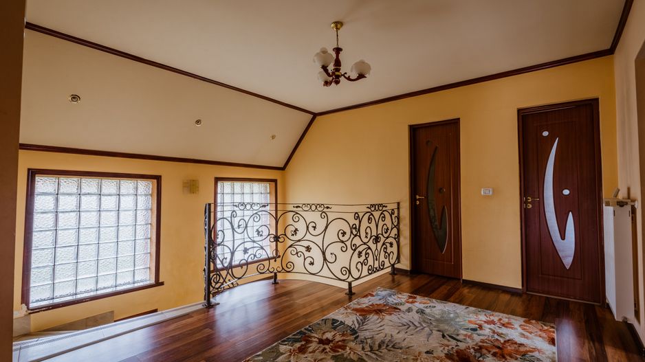 Vilă 6 camere în cartierul Alfa - Poză 12