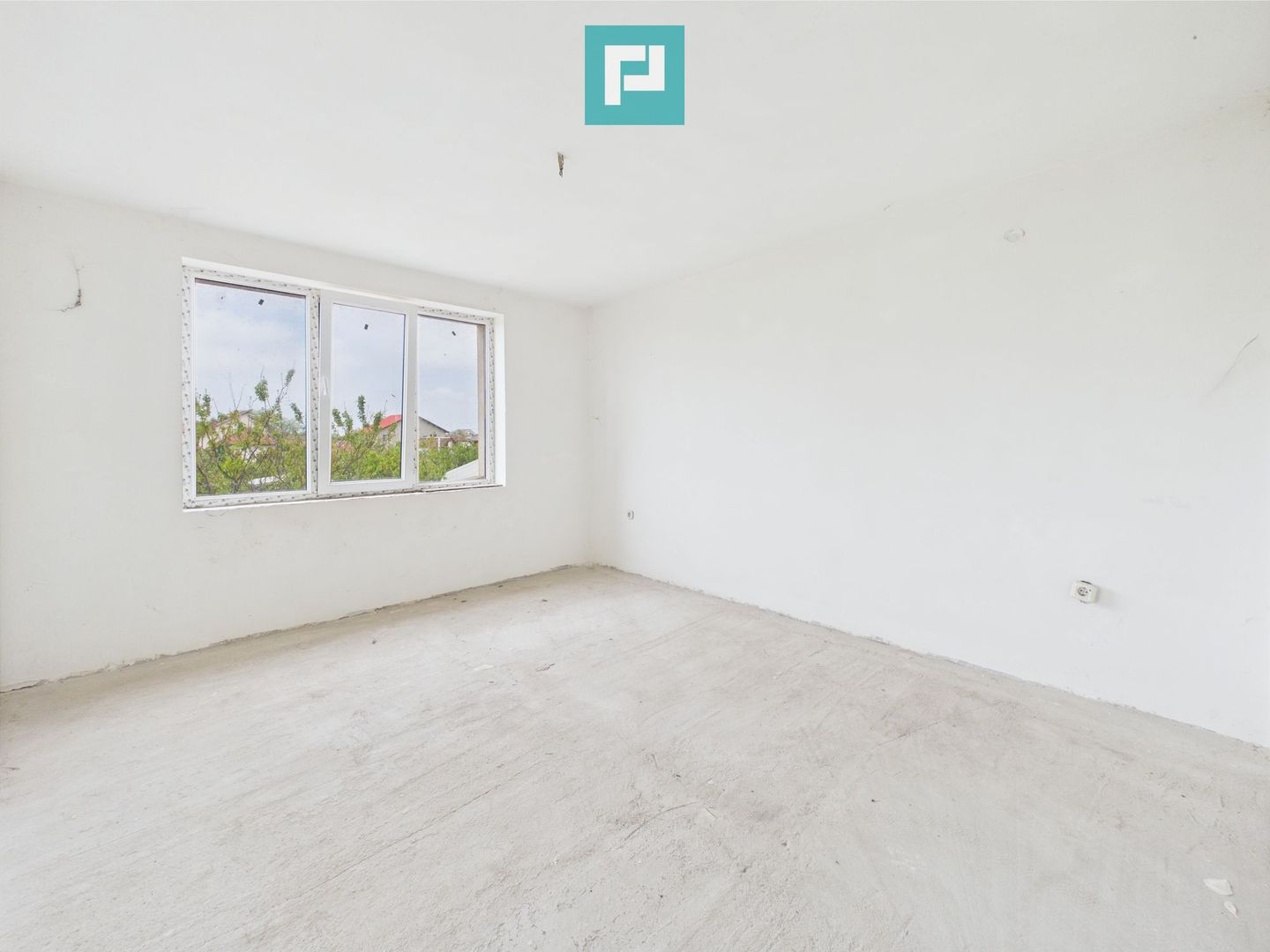 Vilă cu 8 camere în Săcălaz, Central - Poză 12