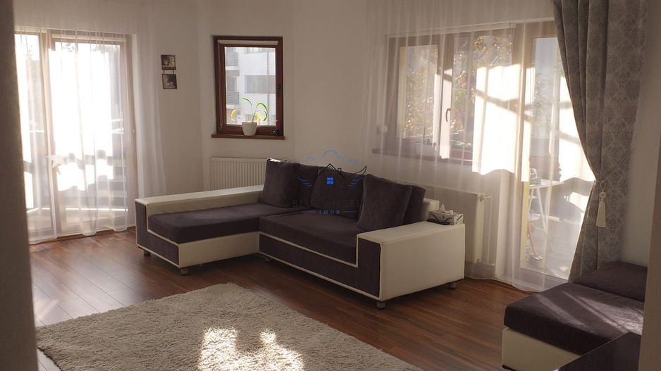 Apartament 3 camere, 120 mp, in vila, curte proprie – zona Tractorul - Poză 1