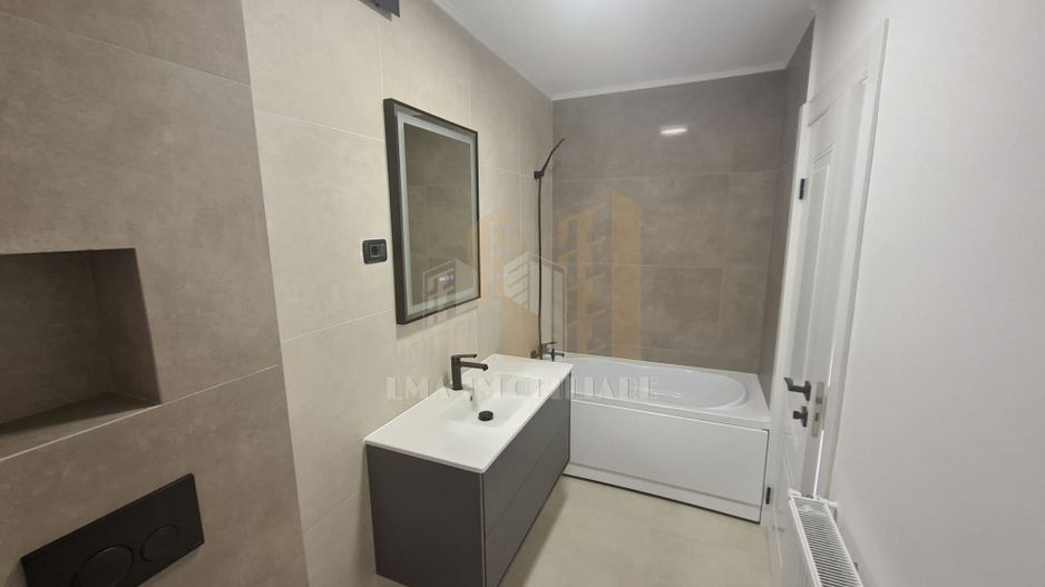 Apartament 2 camere semidecomandat Brasovul vechi - Poză 21